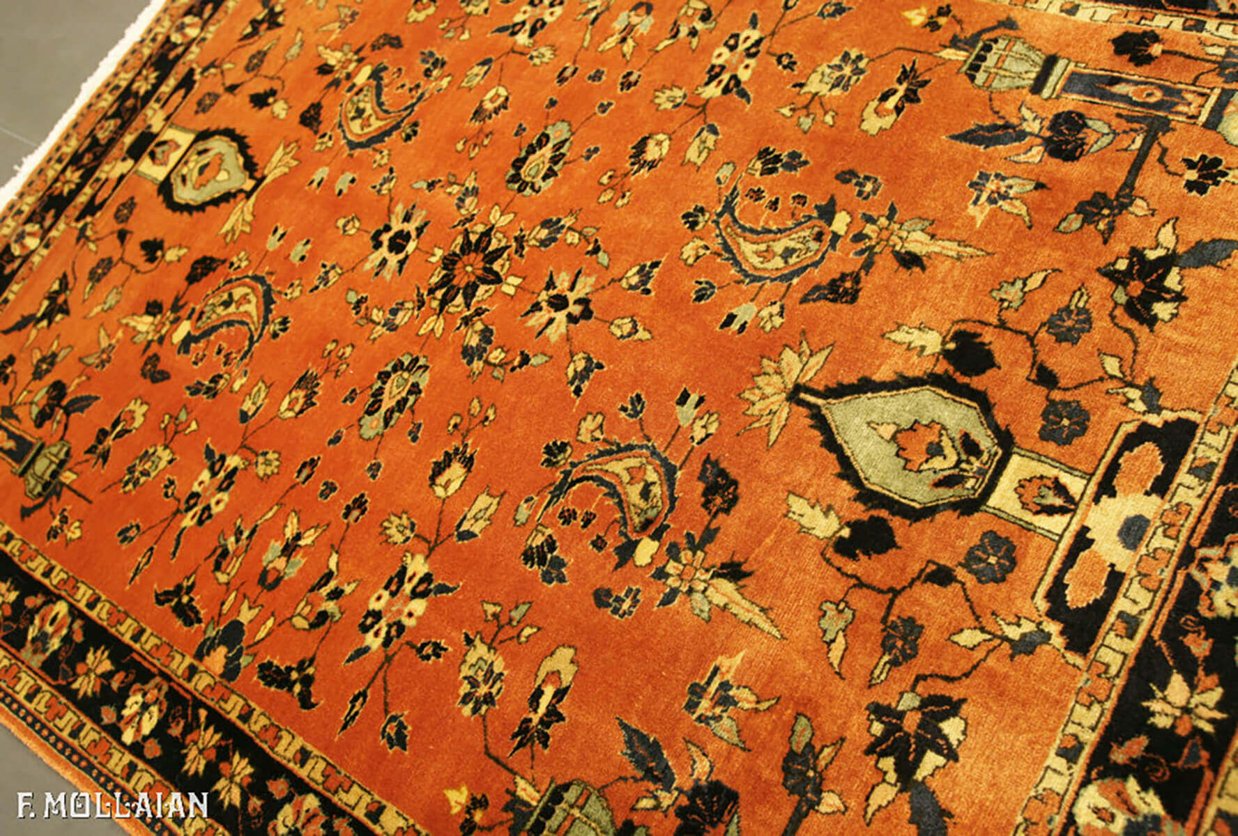 Semi-Antique Persian Saruk Rug n°:45459941